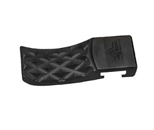 Przedłużenie młotka Marlin 39A zapewnia lepszy chwyt, ergonomiczną formę, głębokie diamentowe żłobienia oraz lekką konstrukcję, idealne dla użytkowników praworęcznych i leworęcznych.